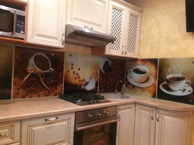 Панель на кухню из стекла с изображением FF374 Чашка и зерна кофе