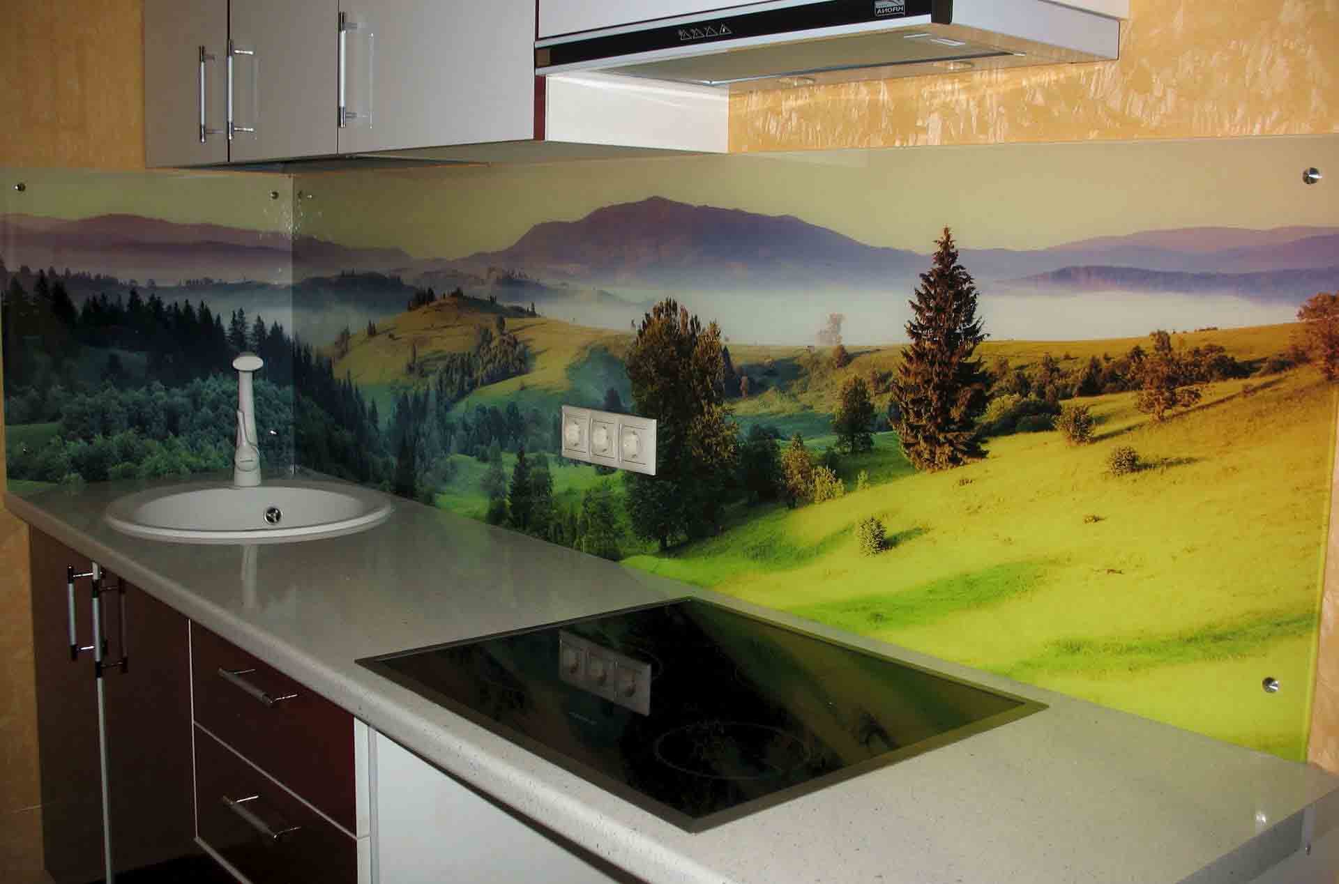 Стеклянный кухонный фартук с фотопечатью Горный пейзаж