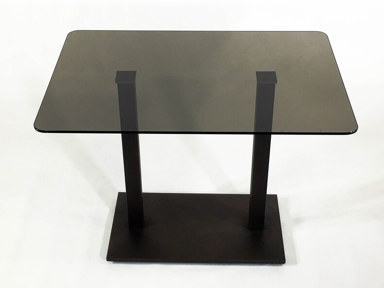 Прямоугольный стеклянный стол Е77/10 серый на черной опоре